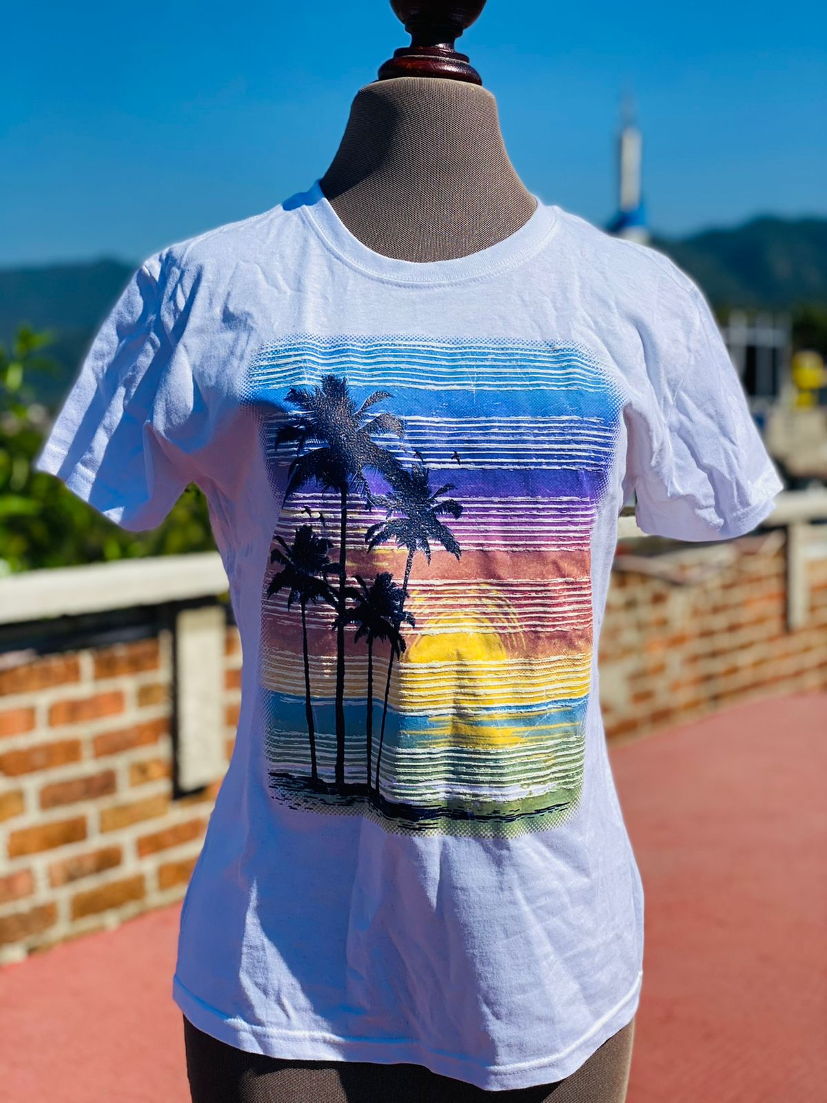 Playera que cambia de online color con el sol